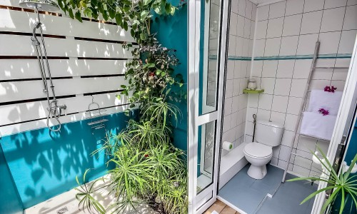 Trois-Îlets - Villa 4 ou 6 chambres en bord de mer avec piscine
